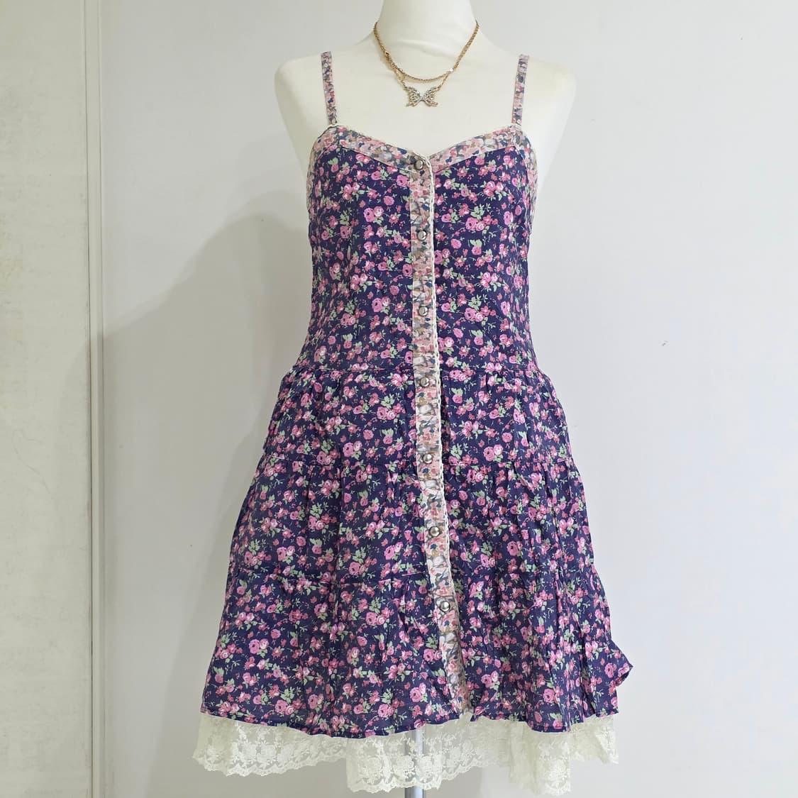 보헤미안 퍼플x핑크 잔꽃 모리걸st 슬리브리스 원피스 상품이미지2