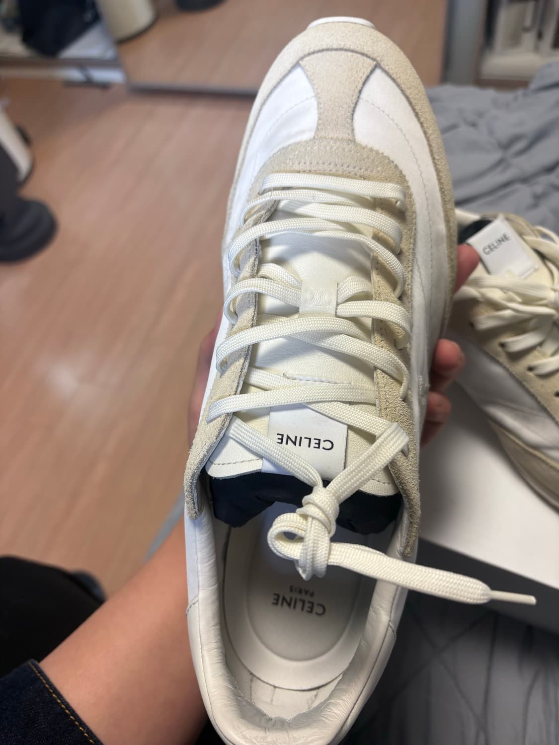 셀린느 카프스킨 레이서 스니커즈 45 베이지 상품이미지5