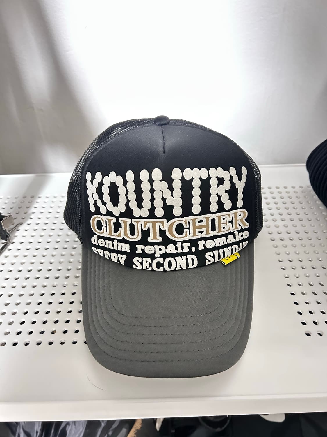 캐피탈 컨트리 펄 크러쳐 트러커 캡 블랙 그레이 상품이미지1