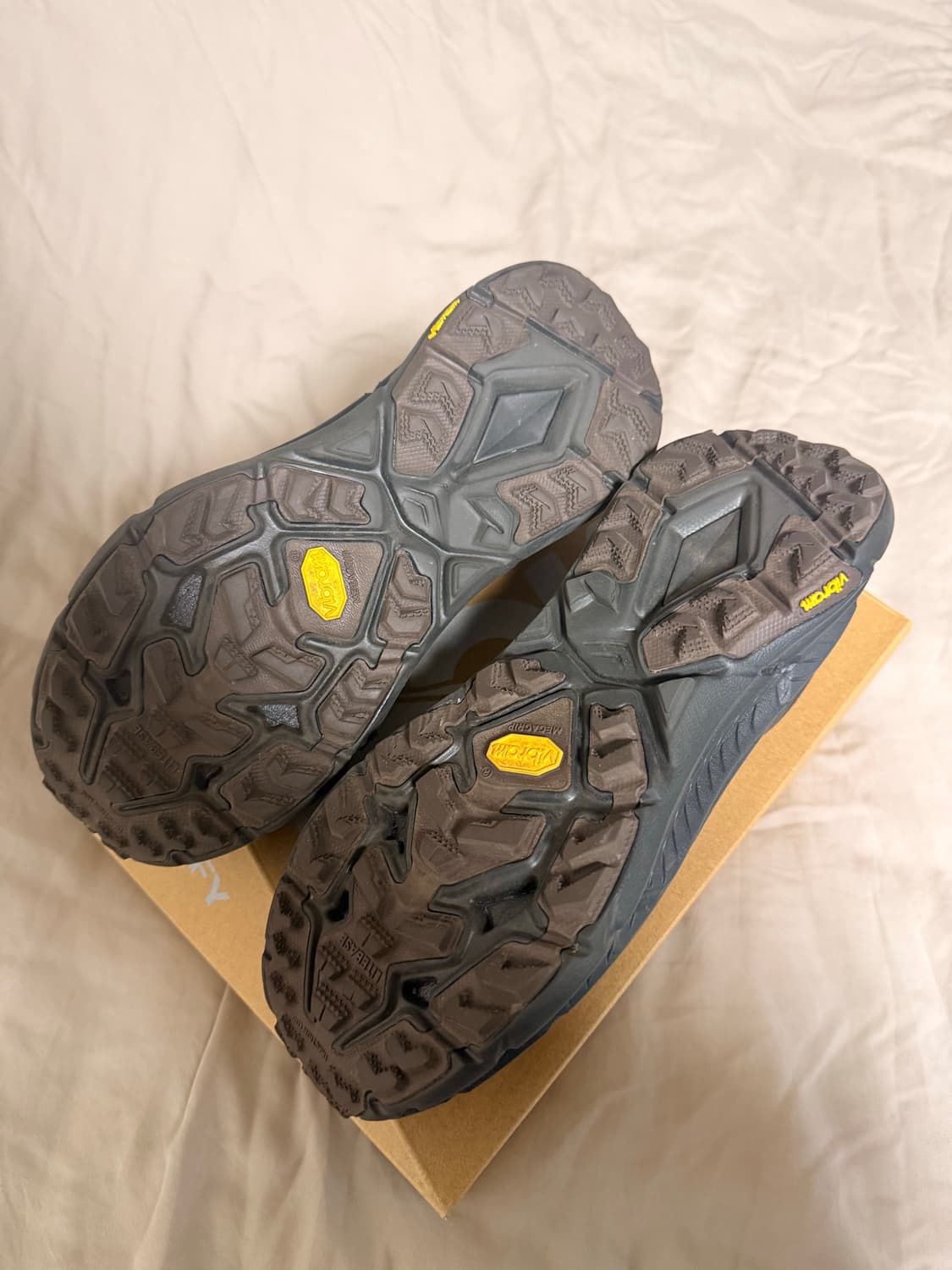 호카 x 세티스파이 마파테스피드4 커피 255 상품이미지2