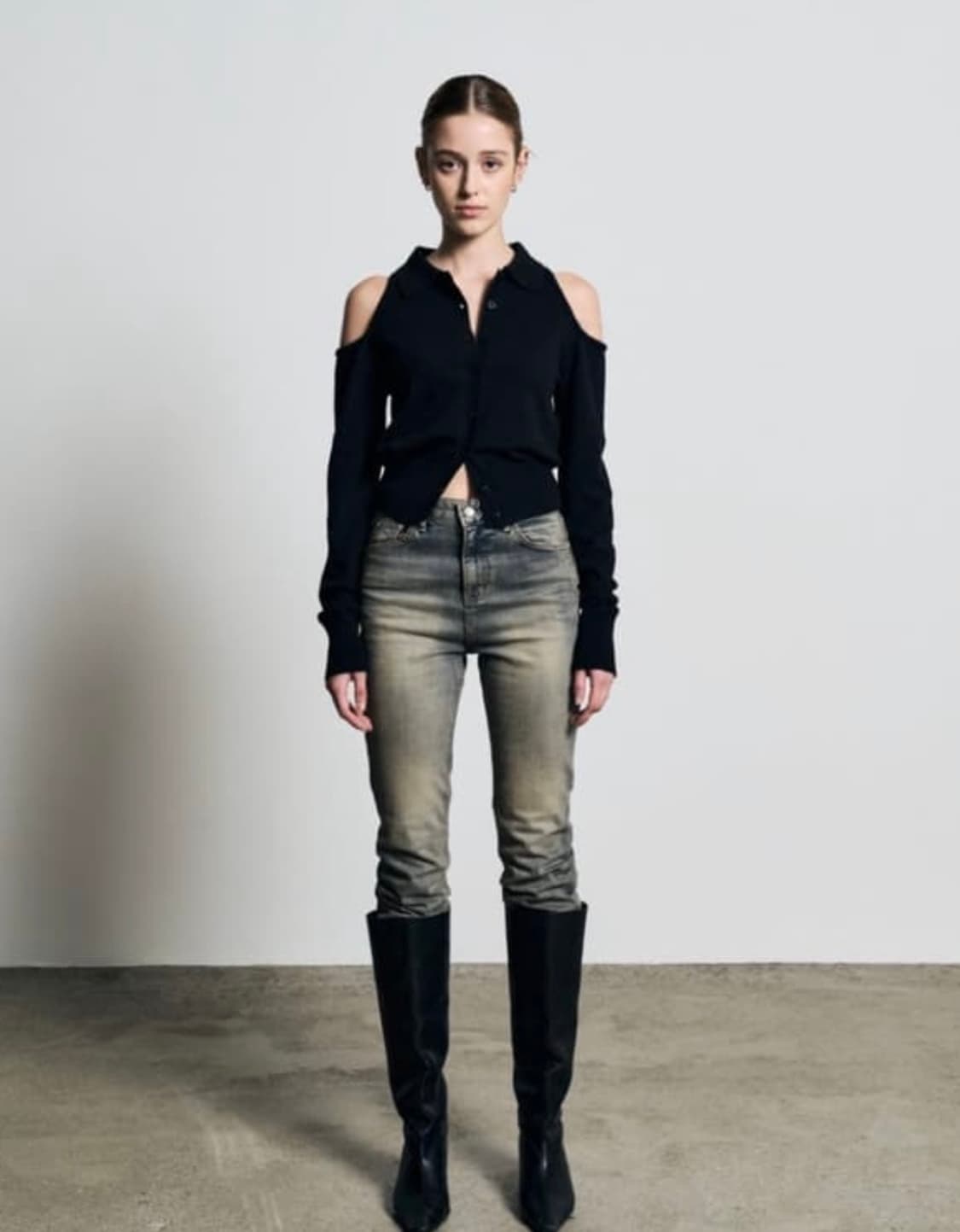 보헤미안서울 숄더홀니트 블랙 상품이미지1