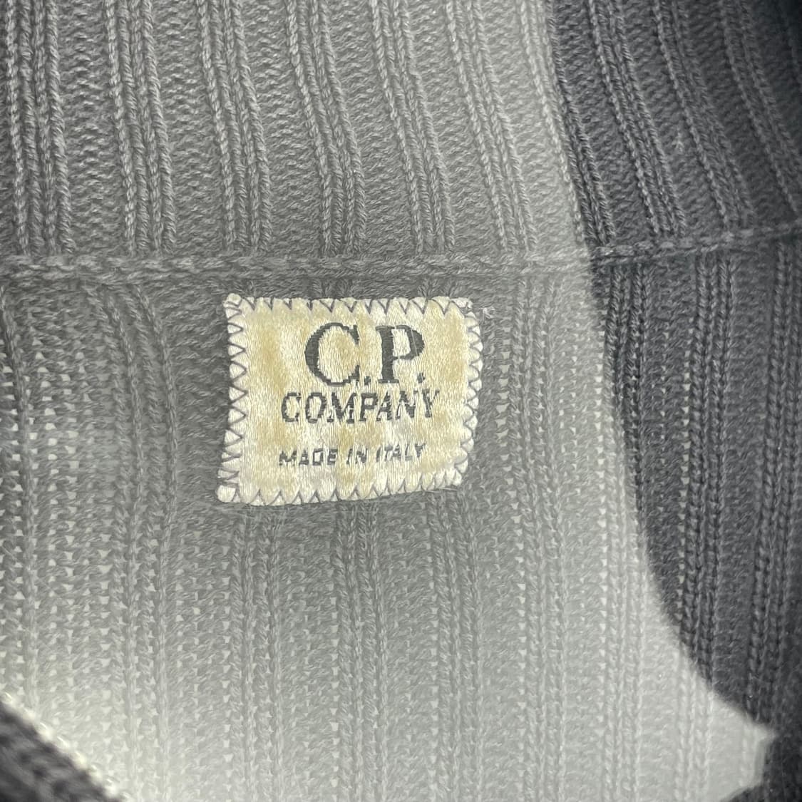 Cp company 씨피컴퍼니 하프집 니트 티셔츠 상품이미지4