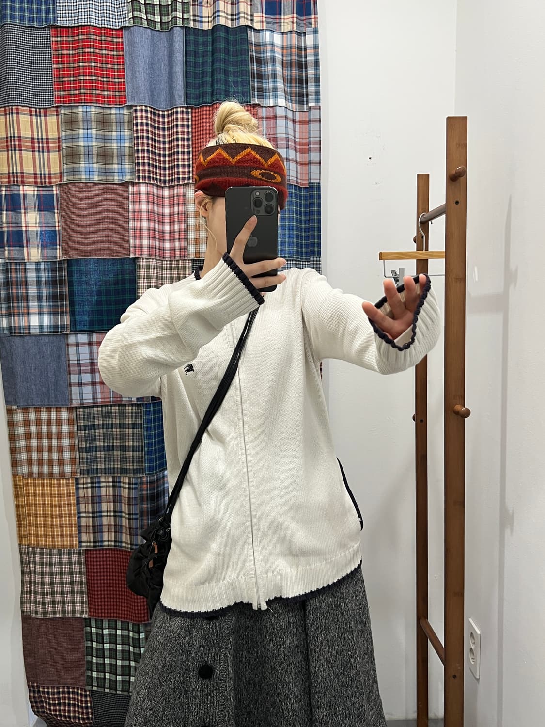 버버리 화이트 니트 집업 상품이미지3