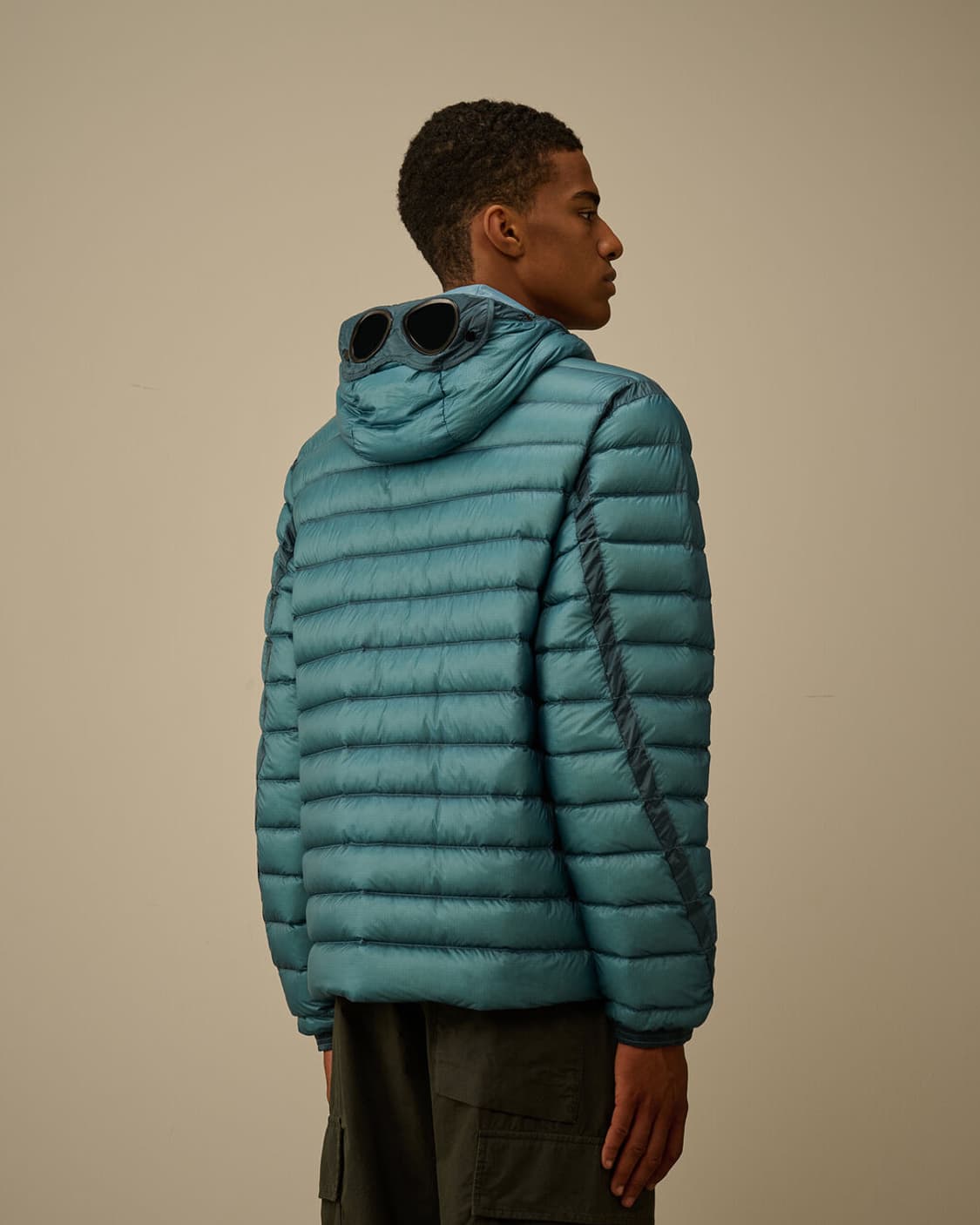 cp컴퍼니 dd쉘 고글 다운자켓 에게안블루 S 상품이미지3