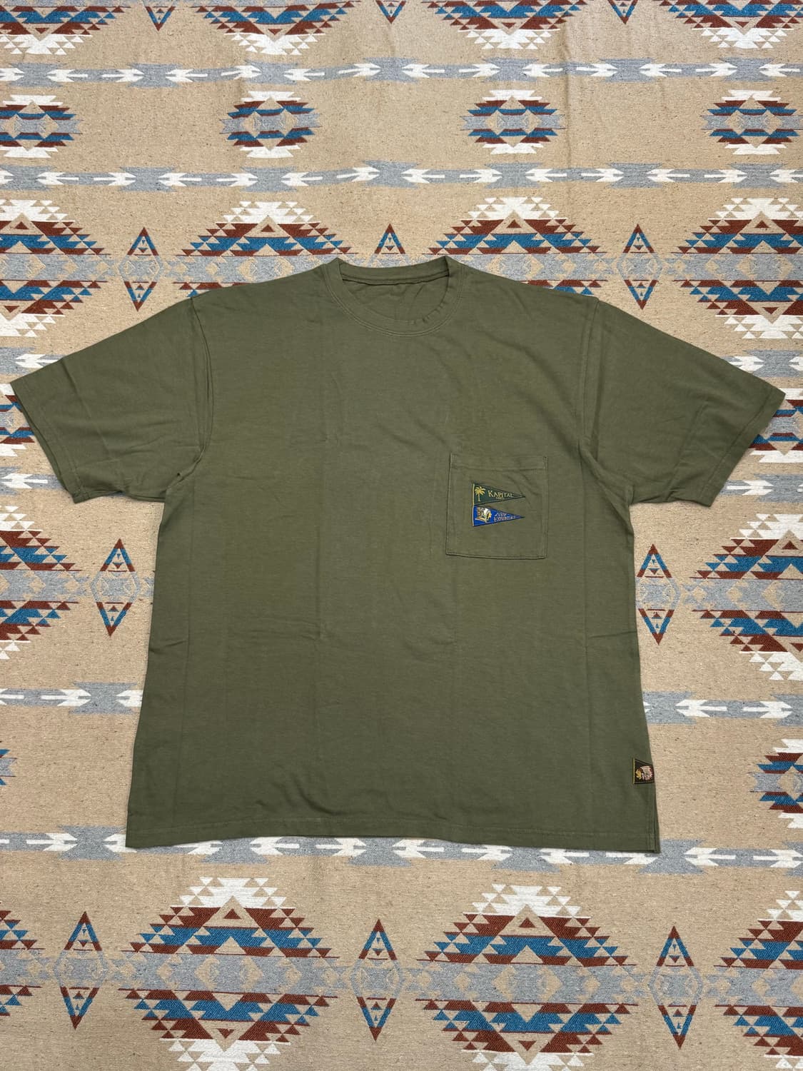 [L] 캐피탈 20 저지 패넌트 티셔츠 3 플래그 카키 상품이미지2