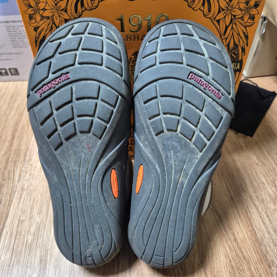 파타고니아 양가죽 신발 상품이미지5