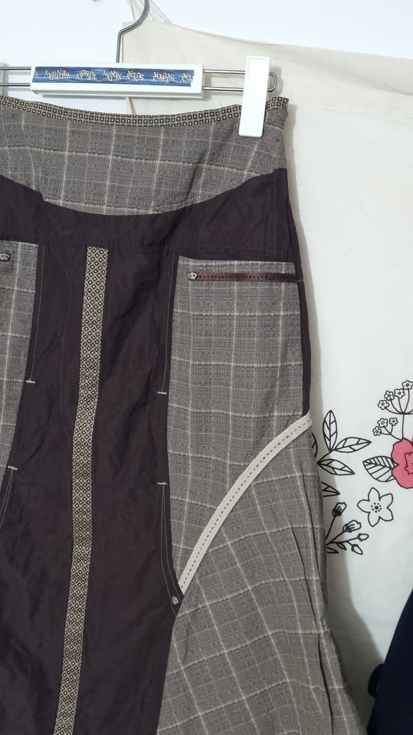 GARELLA Y2K 크라운 장식 스커트 상품이미지8