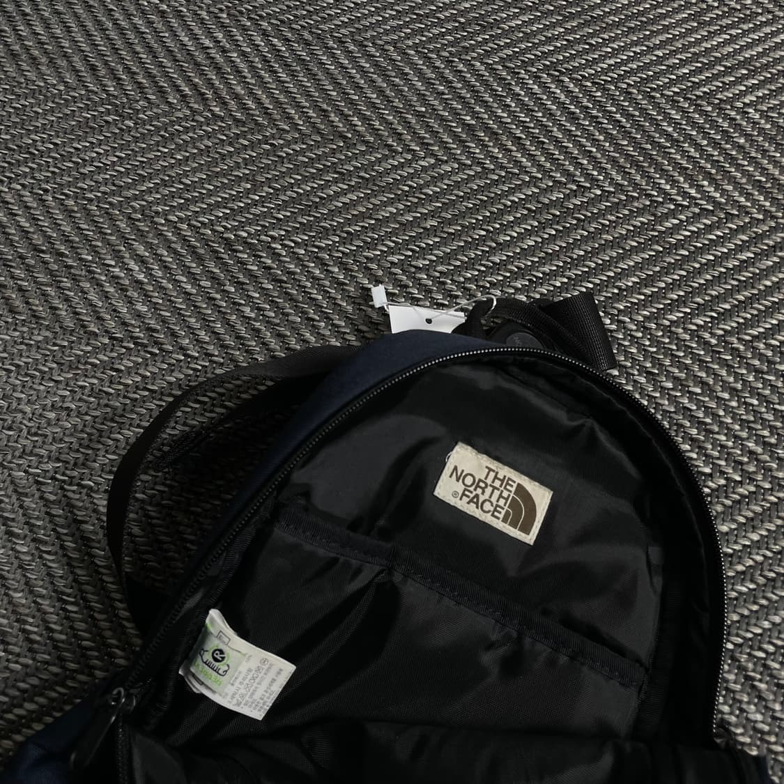 노스페이스 네이비 테크웨어 슬링백y 3204 상품이미지4