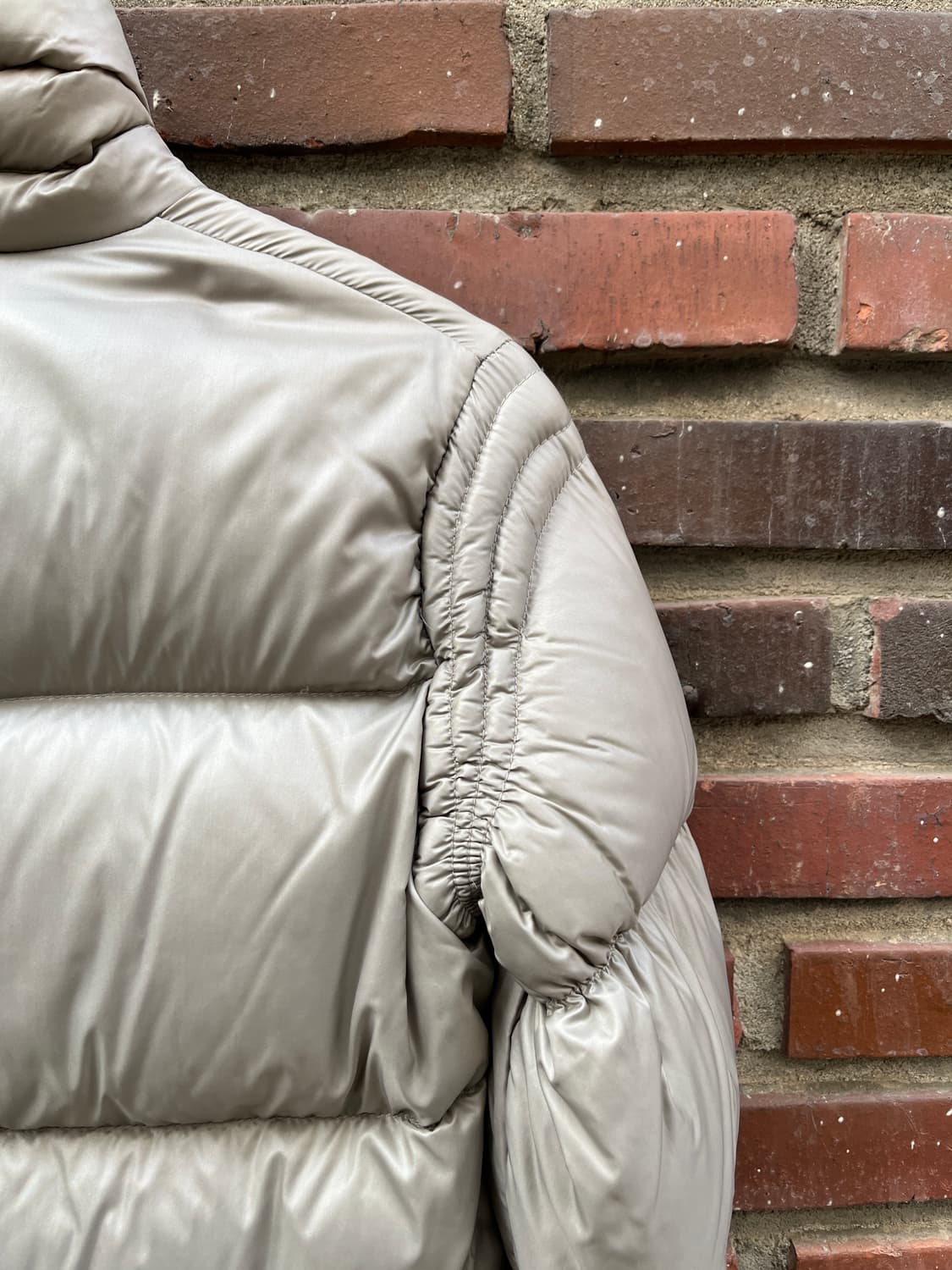 디젤 사선 덕다운 패딩 상품이미지7