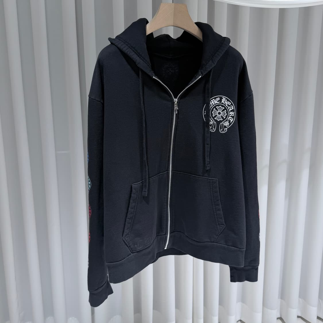 (A/M) / 크롬하츠 멀티 컬러 홀스슈 블랙 후드 집업 상품이미지3