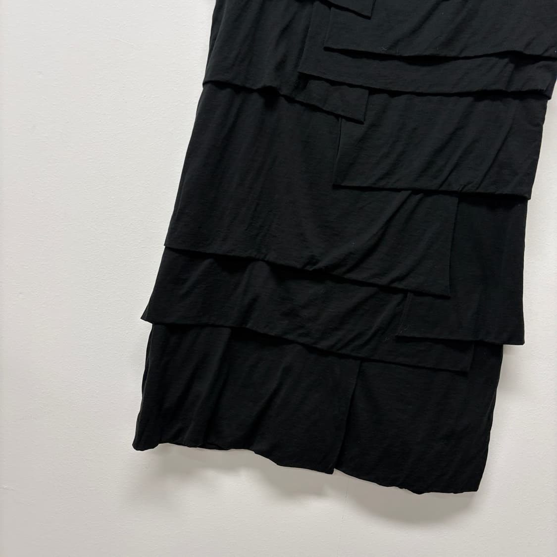 끌로에 블랙 프릴 원피스 상품이미지2
