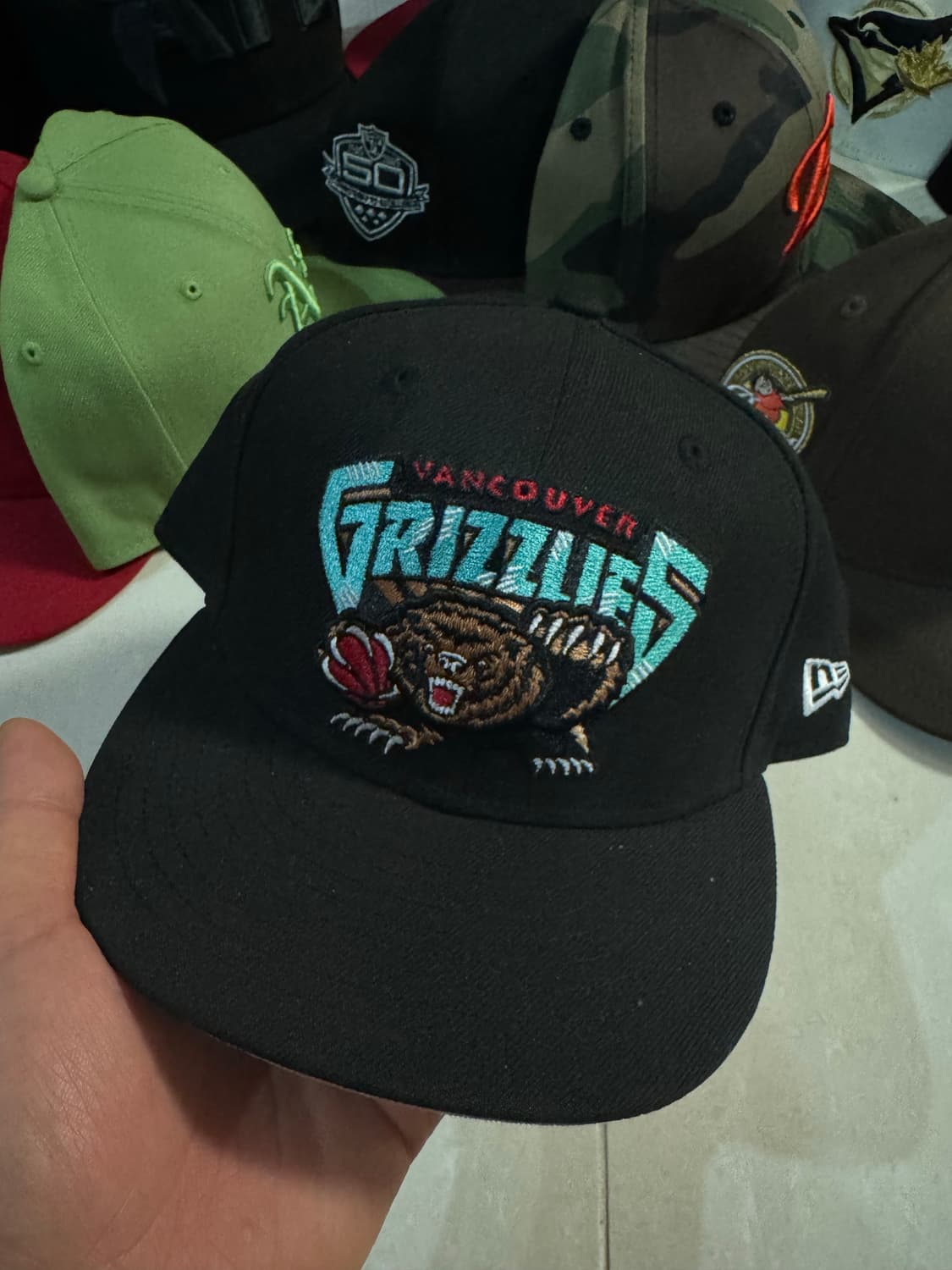 뉴에라 벤쿠버 그리즐리스 클래식 캡 5/8 미시착 처분  상품이미지1