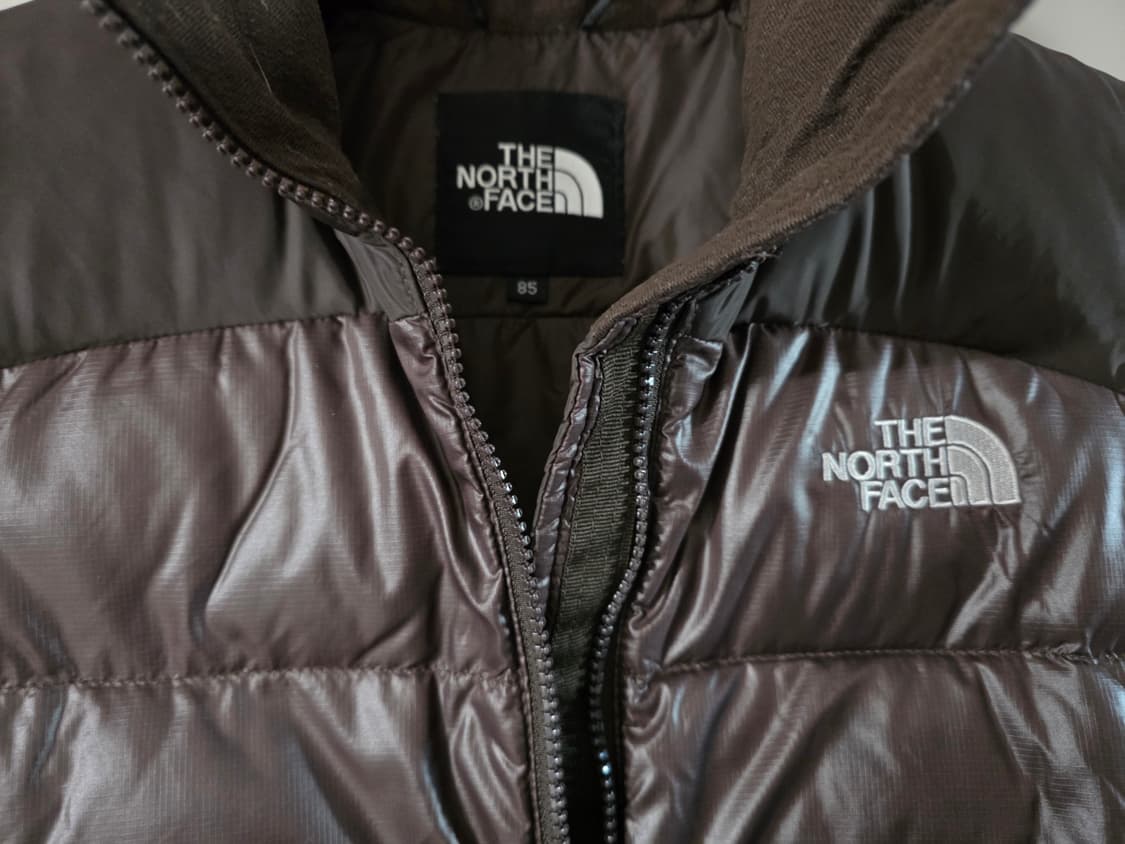 노스페이스 700 초코브라운 구스다운 패딩조끼.   싸이즈 85  여성용 상품이미지4