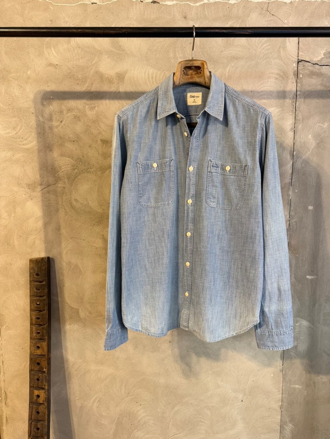 갭 1969 샴브레이 셔츠 100 상품이미지1