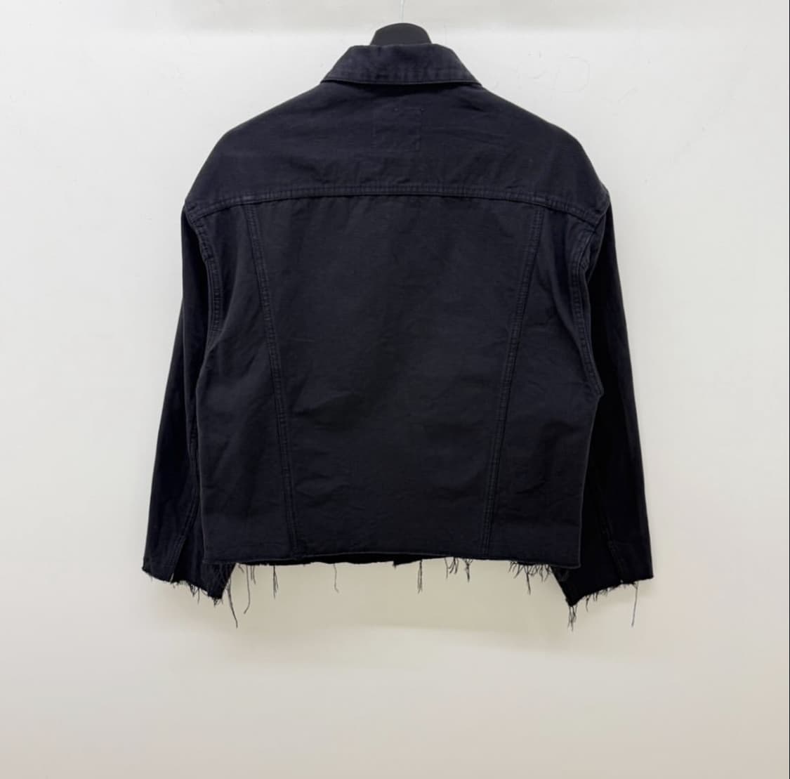 부후토 bukht 컷 오프 블랙 데님 자켓 상품이미지6