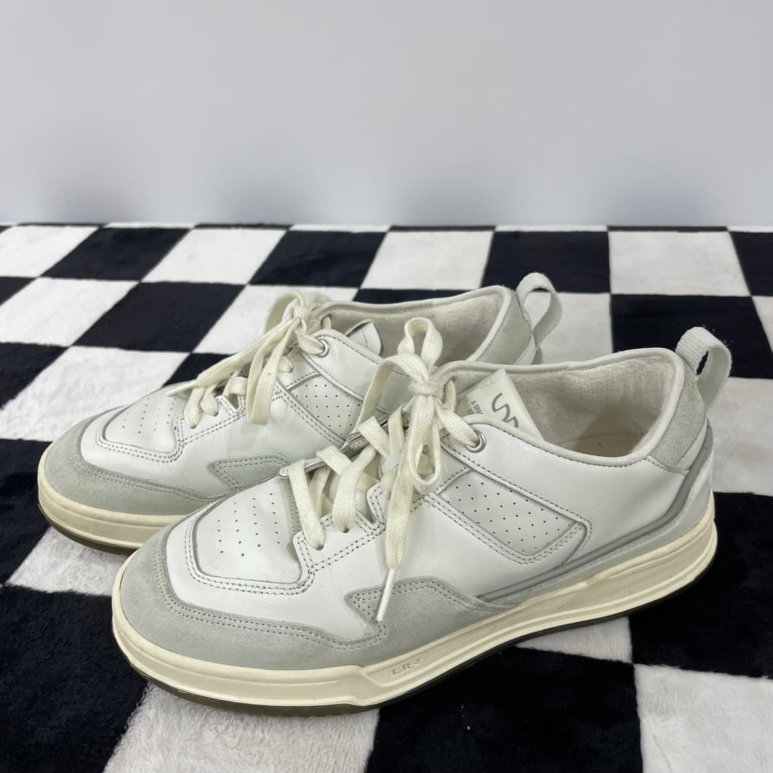 코오롱 언다이드룸 가죽 스니커즈 250mm 상품이미지3