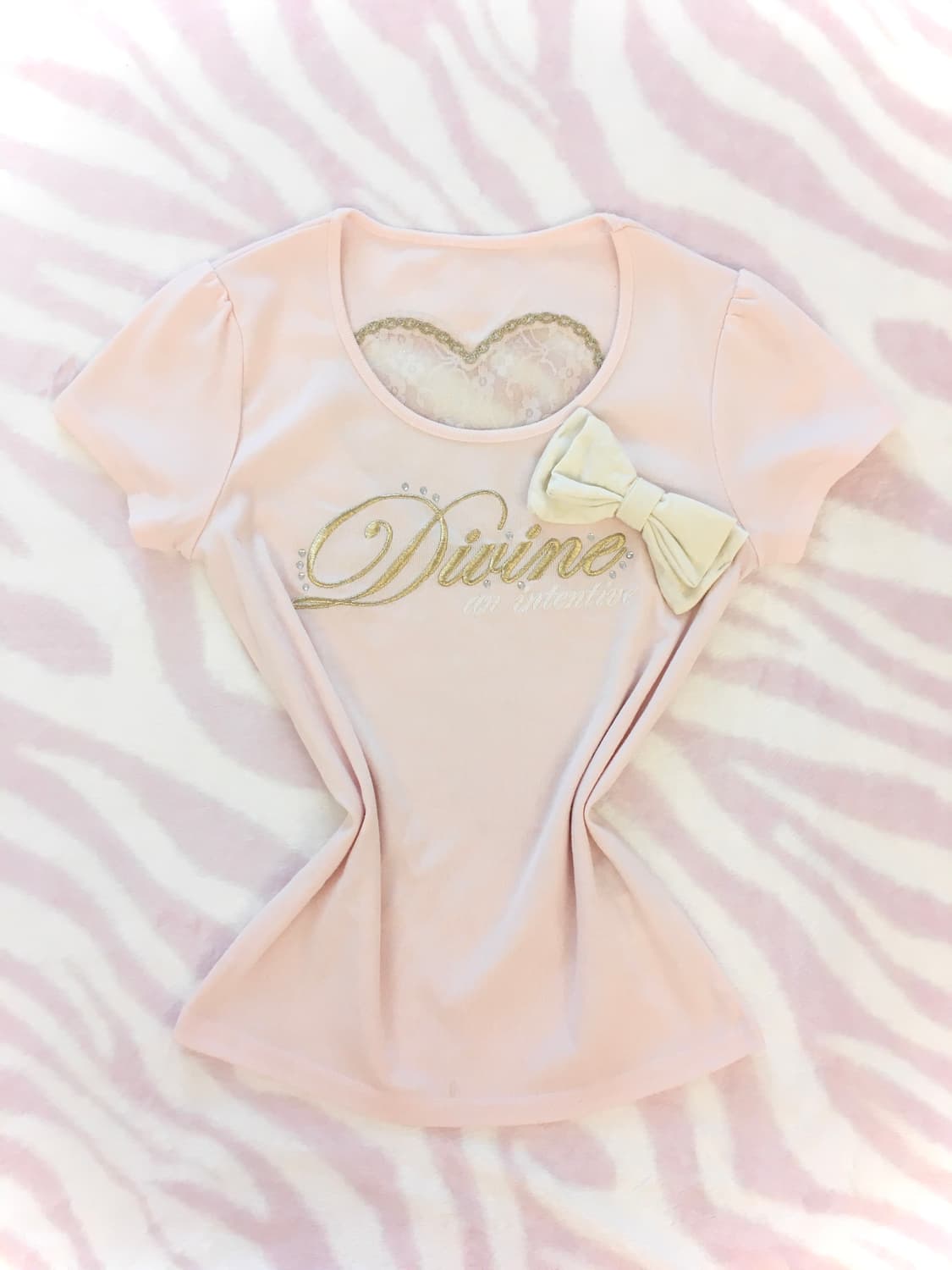 베이비핑크 빅리본 골드 레터링 탑 반팔티셔츠 히메갸루 상품이미지1