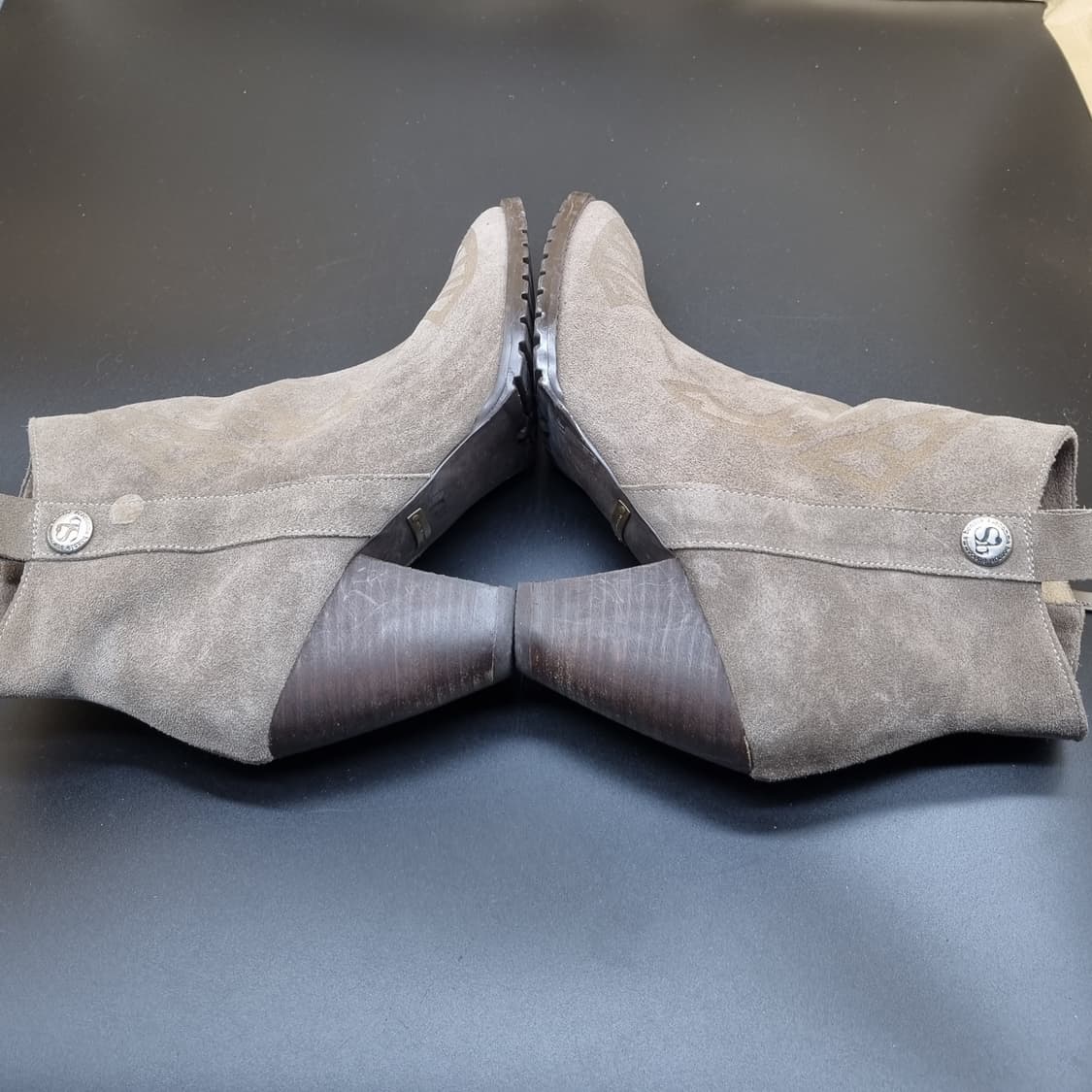 슈콤마보니 여성앵클부츠 36 230 굽8 상품이미지5