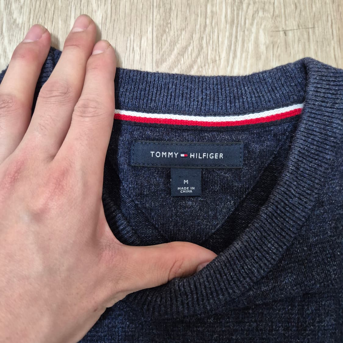 타미힐피거 미니플래그 라운드 니트 상품이미지5