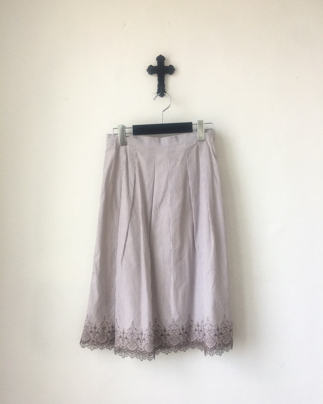 Embroidery point pleats skirt 상품이미지1
