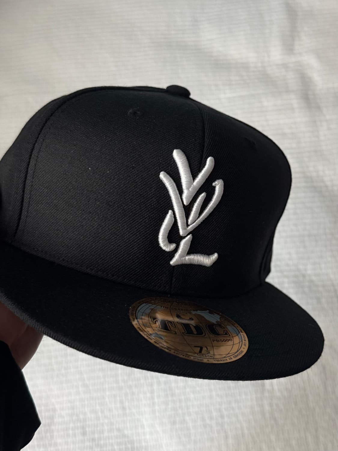 (새상품) YVL 모자 블랙 7 1/2 (59.6cm) 상품이미지1