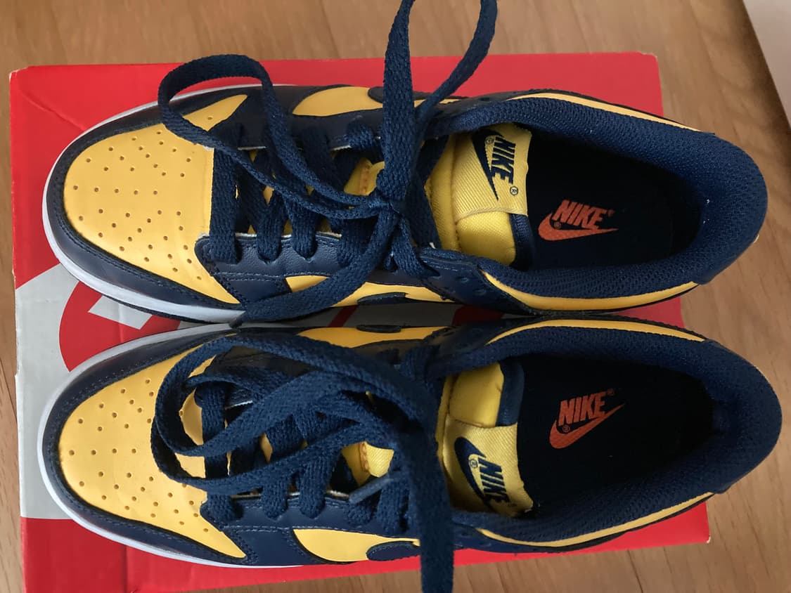 나이키 덩크 로우 바시티 메이즈 미시건 235 상품이미지1