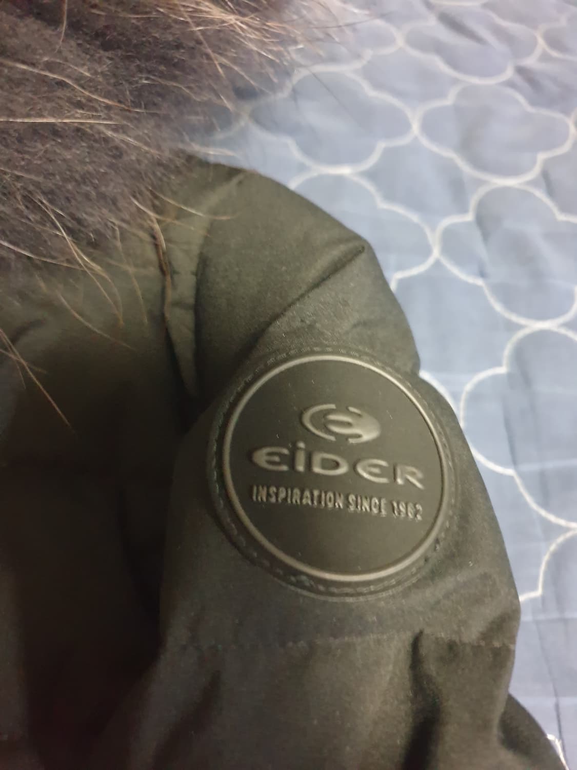 아이더 우먼 구스다운 라쿤퍼 경량 롱패딩 블랙 (L) 상품이미지2