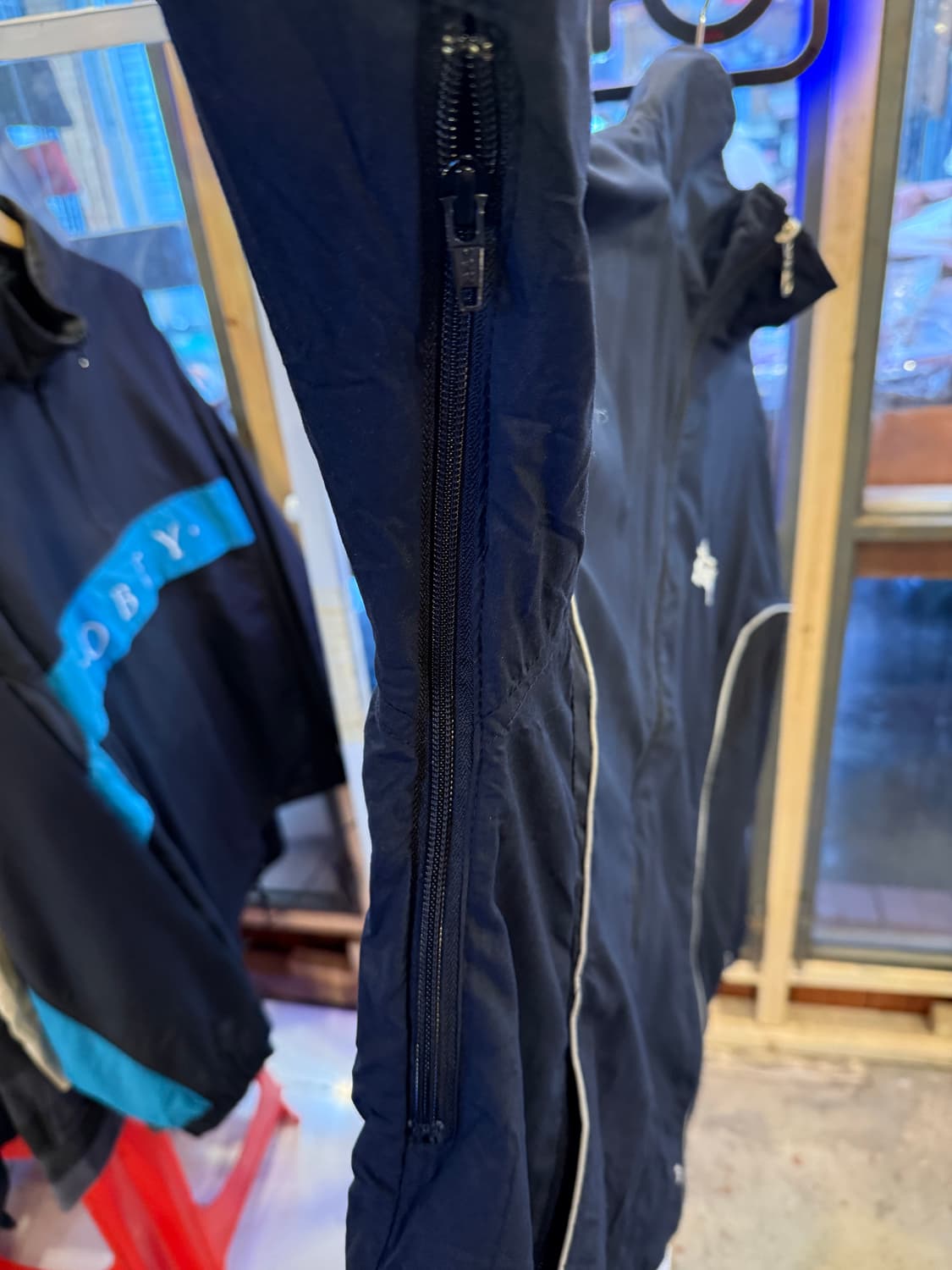 스투시 기어 블랙 바람막이 상품이미지5