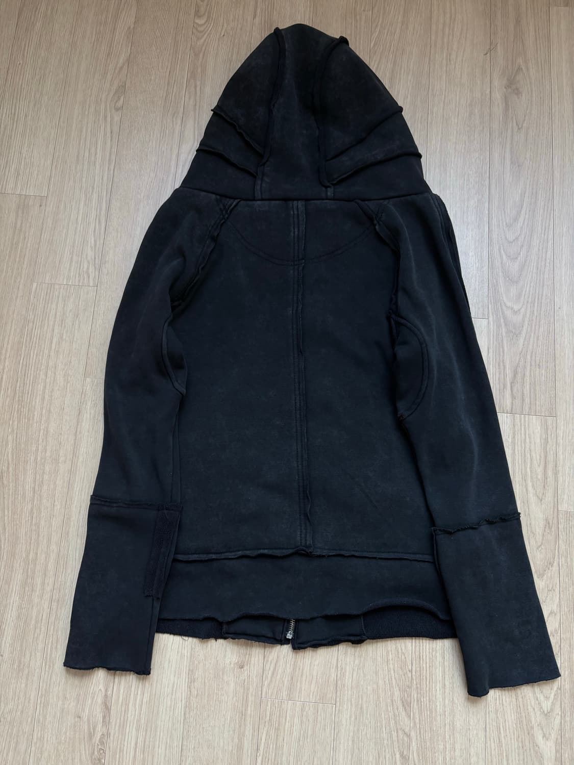 디테일 절개 후드집업 상품이미지3