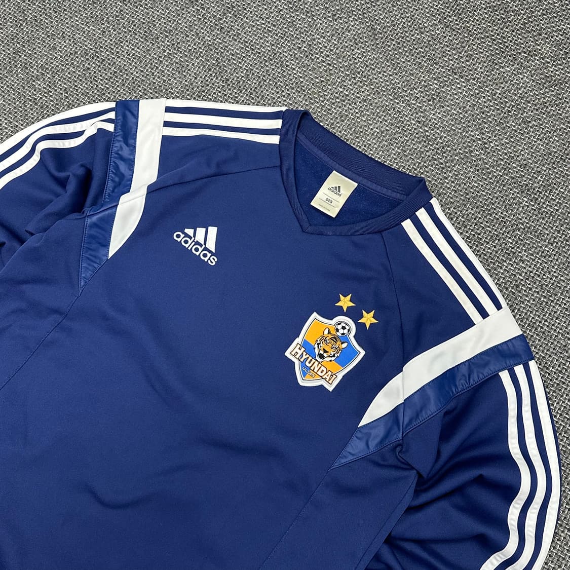 아디다스 울산현대 트레이닝탑 스웨트 95 상품이미지4