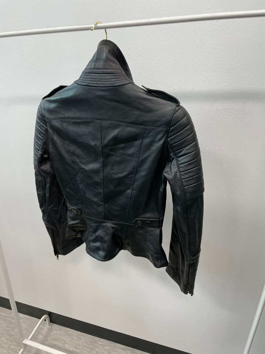 여) 버버리 런던 라이더 가죽자켓 상품이미지4