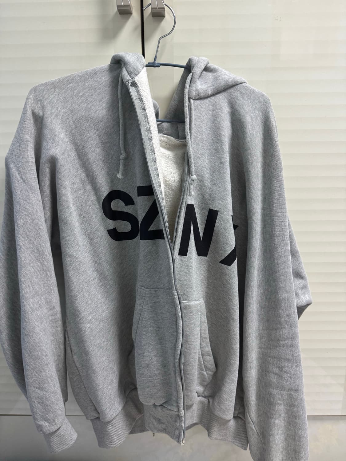 Sznx 후디 3싸 팝니다 상품이미지2