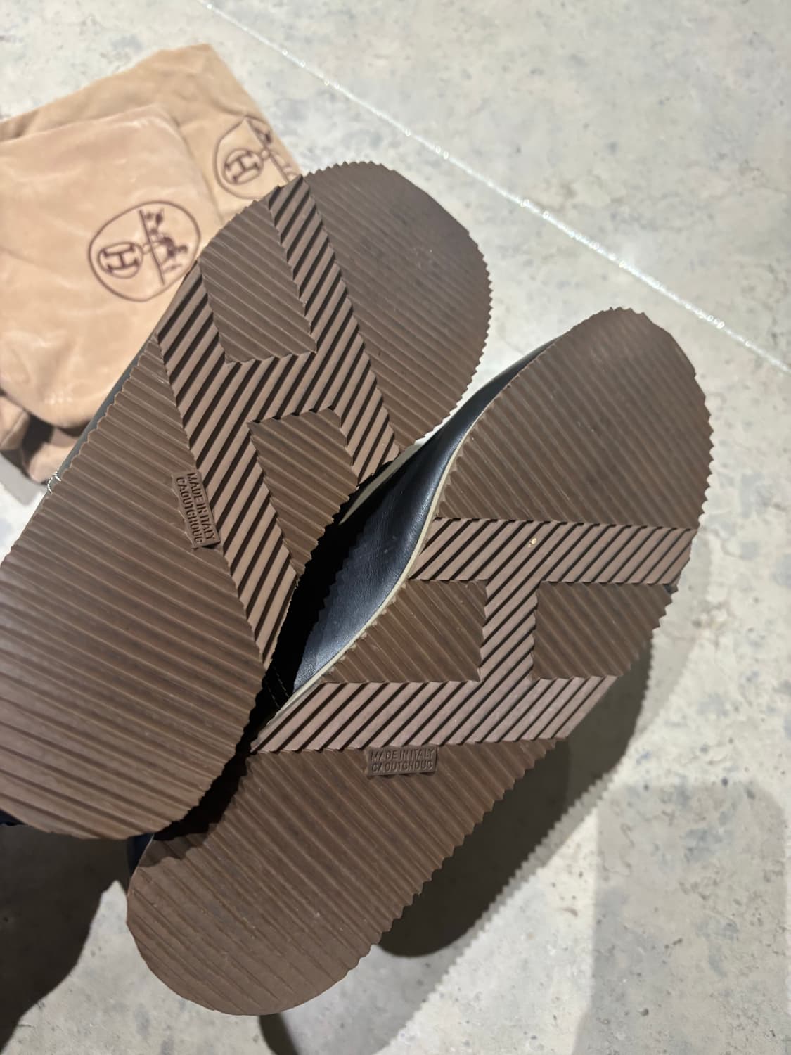 에르메스 남성 트레일 스니커즈 41 상품이미지8