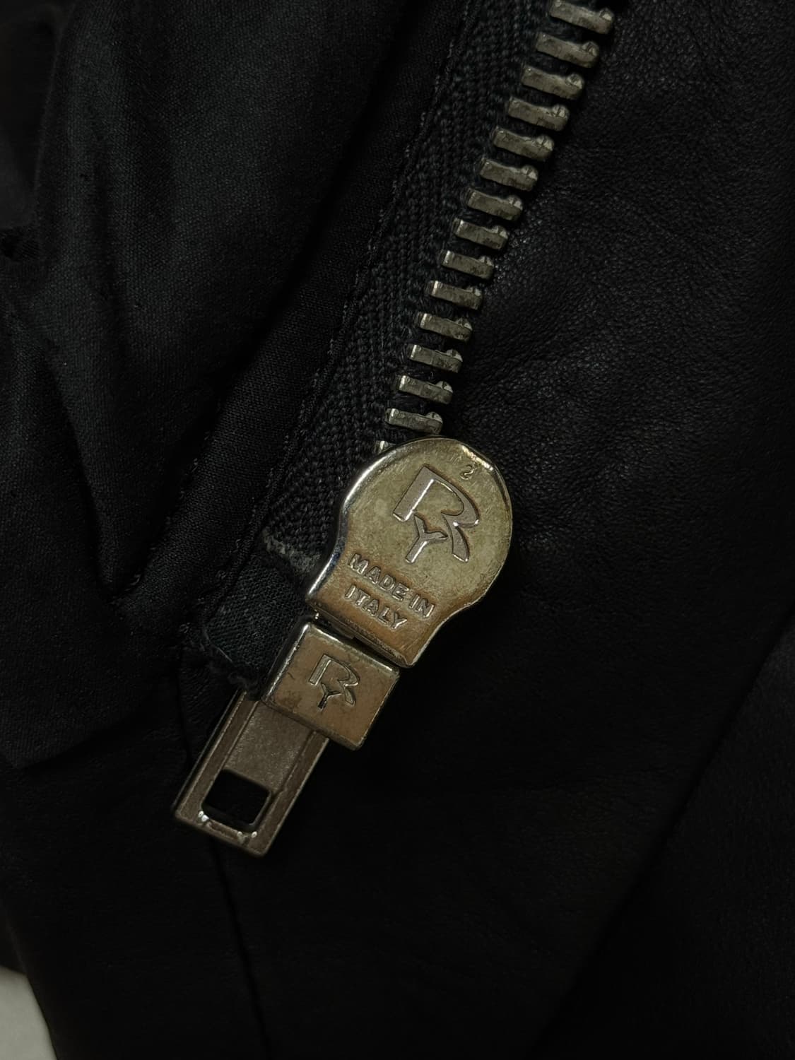 릭오웬스 램스킨 하이넥 레더 베스트 (국문택) 상품이미지5