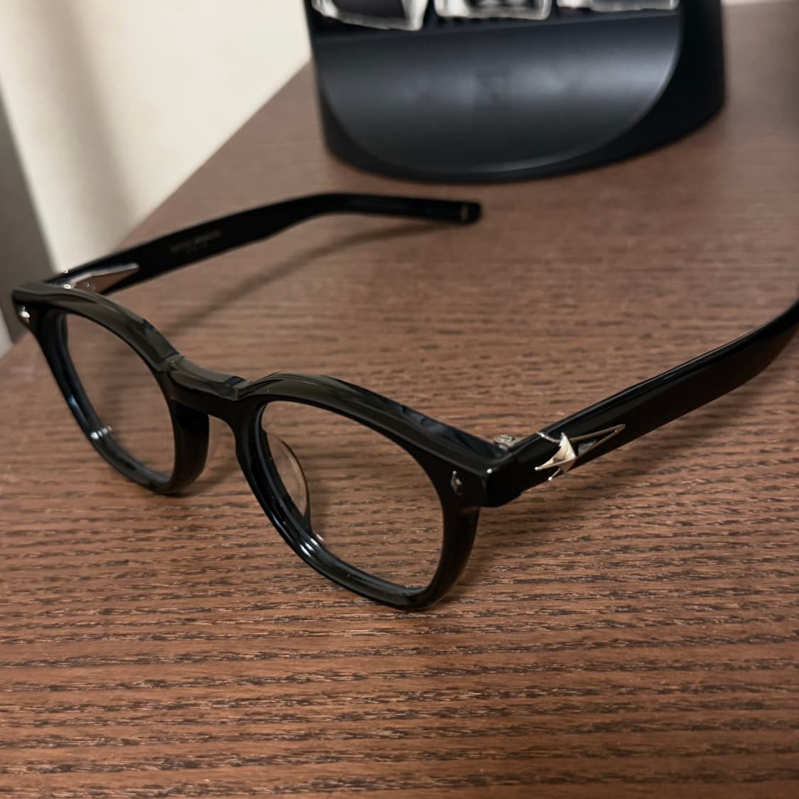 젠틀몬스터 본조 (vonzo) 01 블랙 상품이미지4