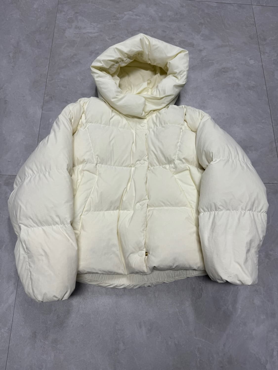 잇미샤 24FW 상품이미지1