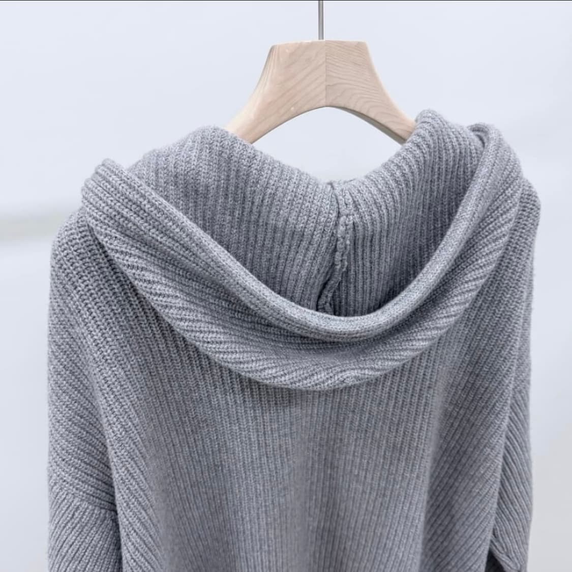 [S+급/오버핏M] 25FW 셀린느 트리오페 울 리브드 니트 후드집업 상품이미지6
