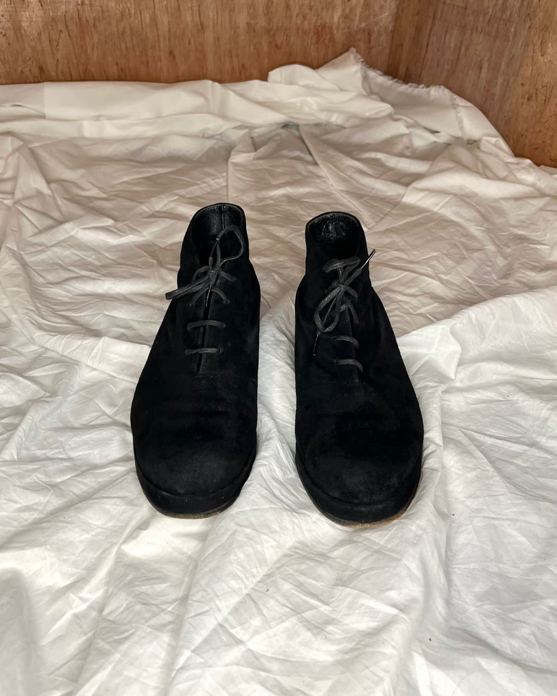 꼼데가르송 트리콧 블랙 스웨이드 웨지 레이스업 앵클부츠 상품이미지1