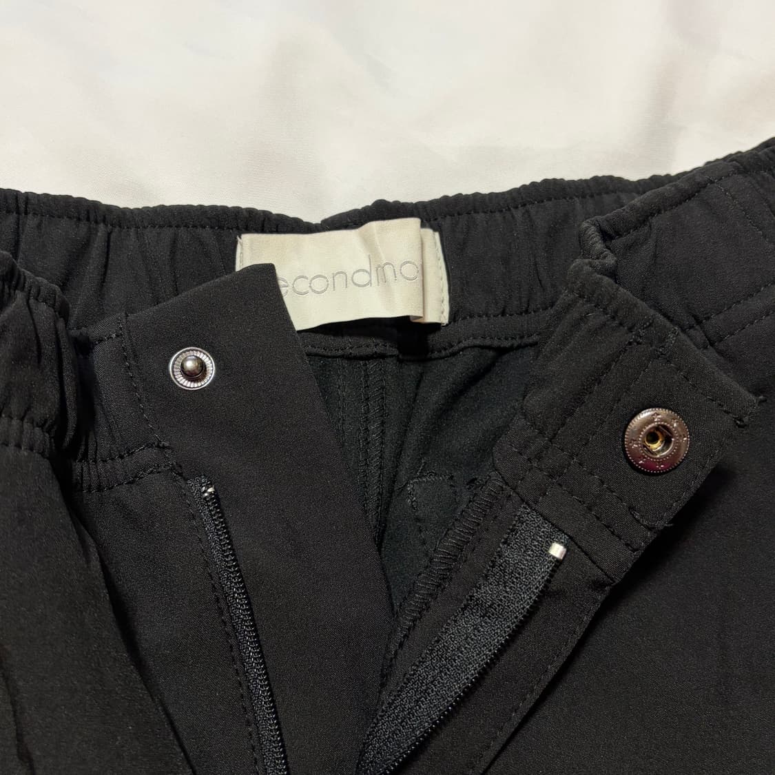 세컨모놀로그 플레어핏 핀턱 웜 밴딩 팬츠  상품이미지4