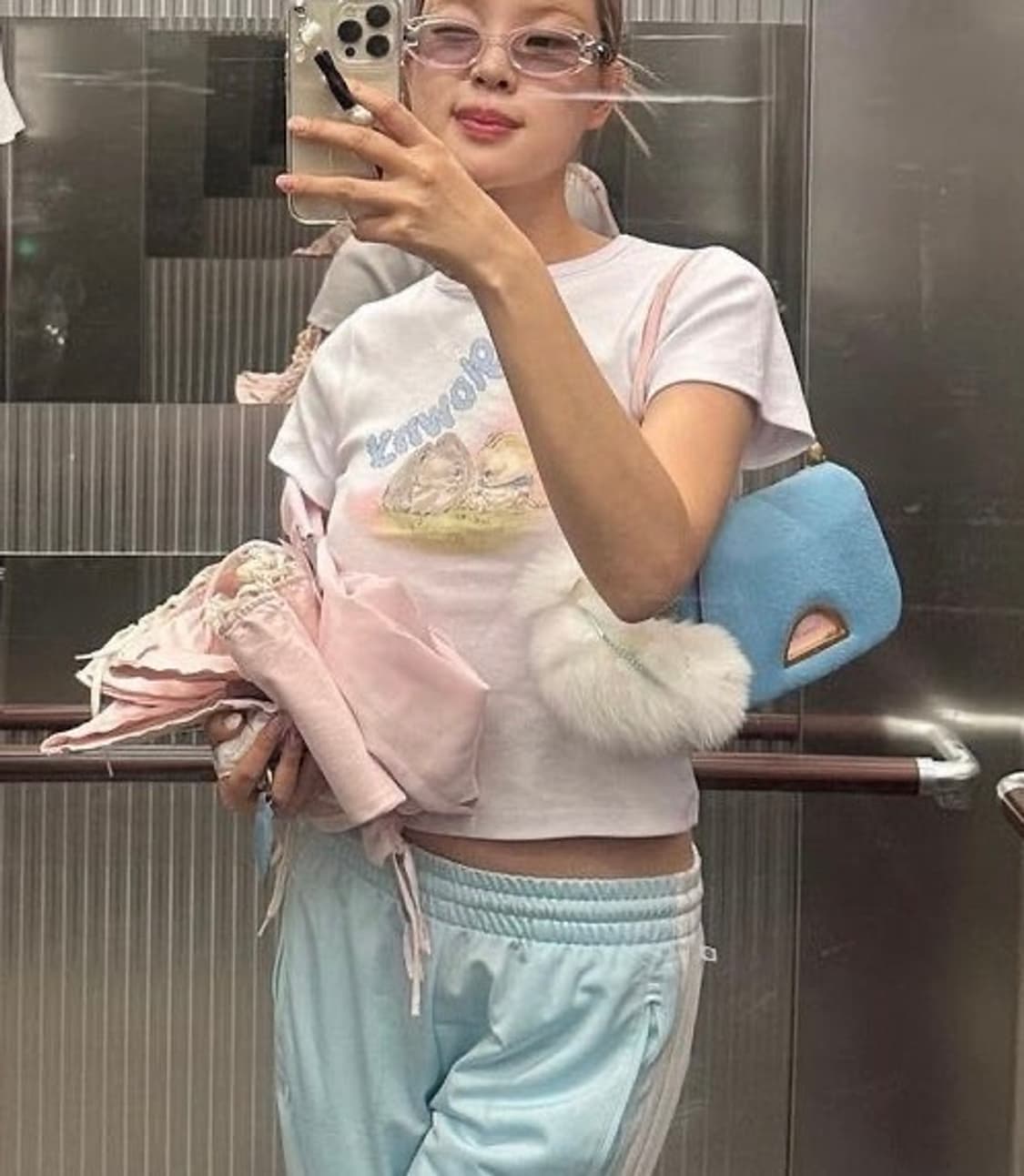 글로니 루나 버니 티 상품이미지1