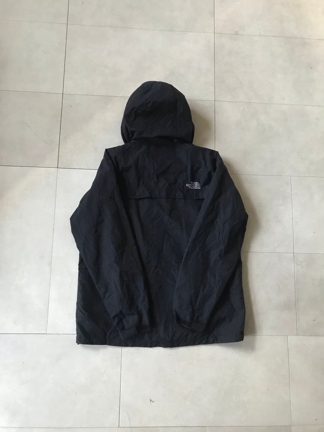 노페 블랙 포켓디테일 바람막이 상품이미지7