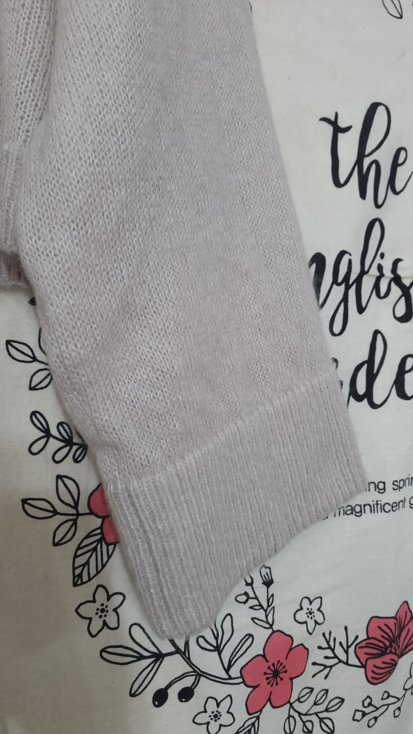 앤아더스토리즈 와이드 소매 모헤어 스웨터 상품이미지3