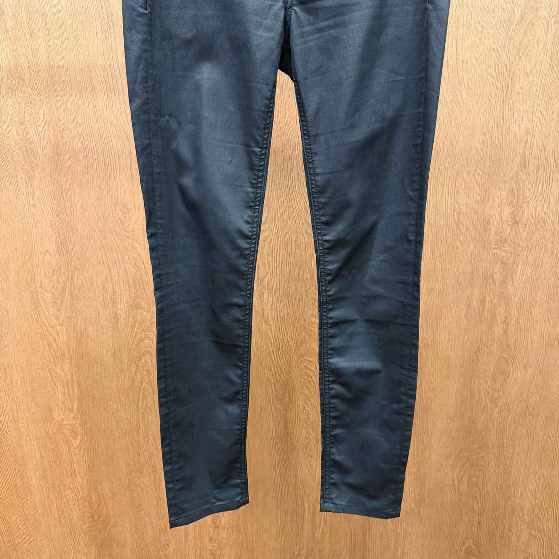 랙앤본 코팅 스키니 팬츠 백 포켓 시그니처 미니 자수 로고 디테일 블랙 상품이미지5