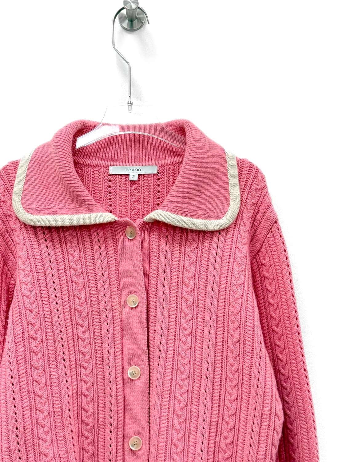 온앤온 핑크 카라 니트 가디건 상품이미지2