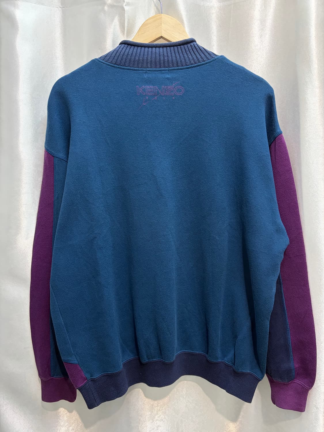 겐조골프 브이넥 맨투맨 상품이미지4