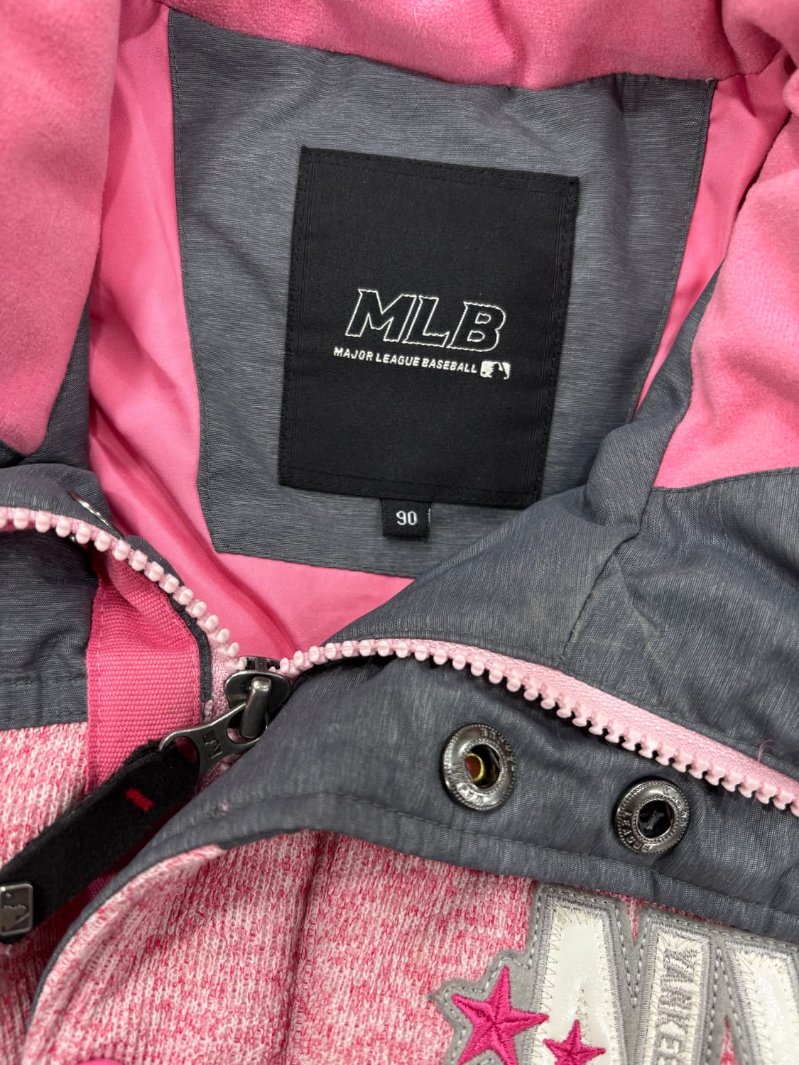 MLB 핑크색 패딩 조끼 상품이미지3