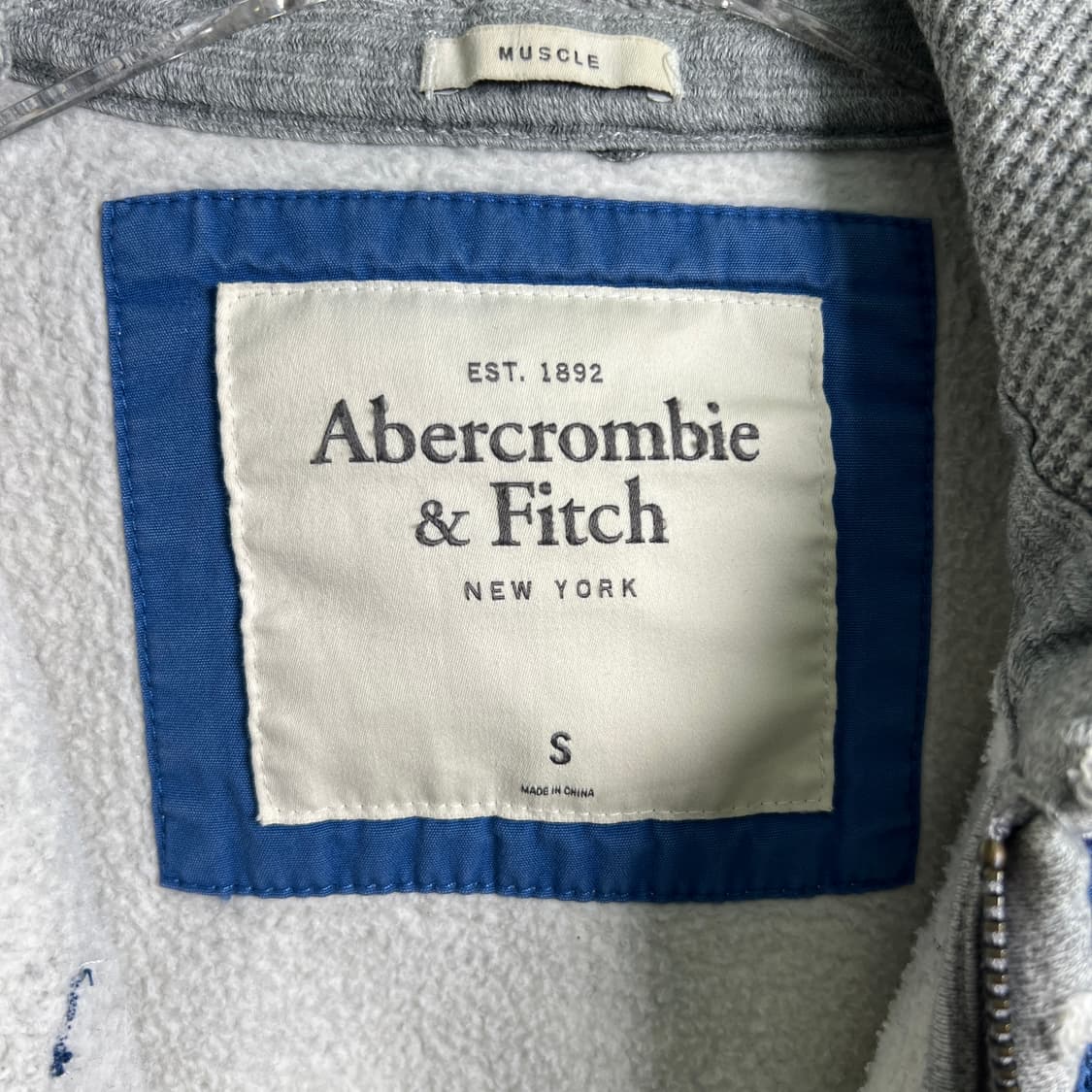 아베크롬비 그레이 센터 로고 빈티지 후드집업 S 상품이미지3
