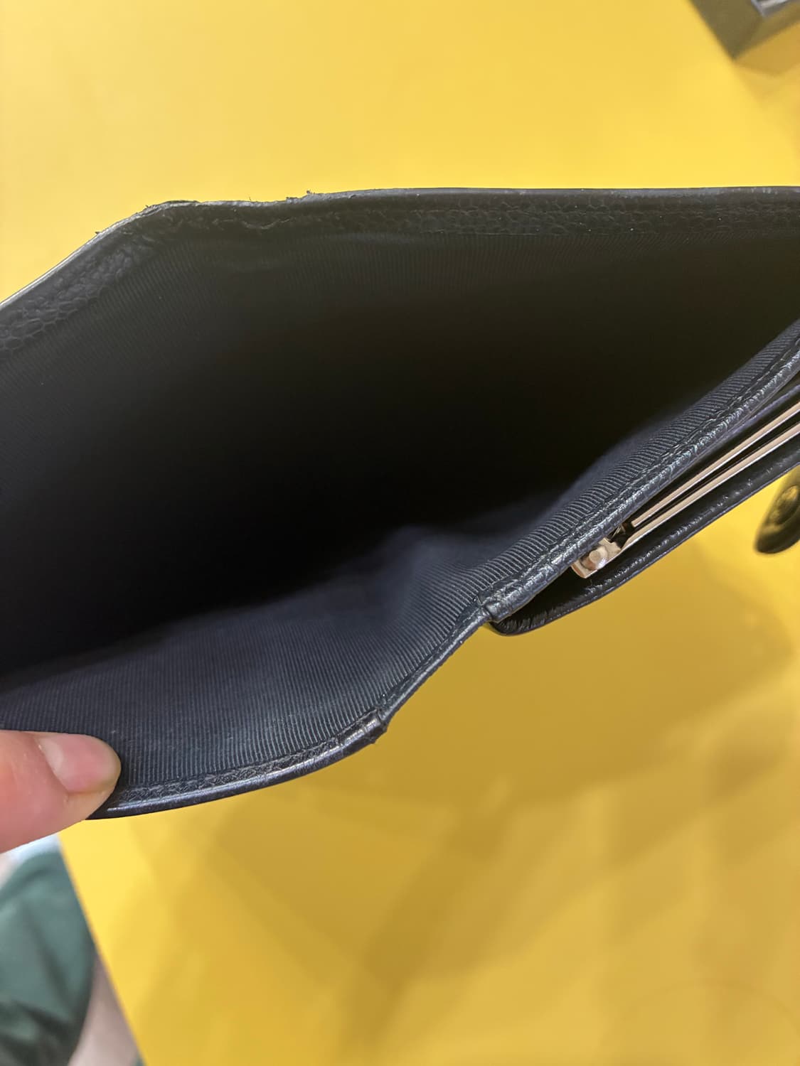 풀세트) 샤넬 블랙 캐비어 타임리스 장지갑 빈티지 시리얼 11번대 상품이미지4