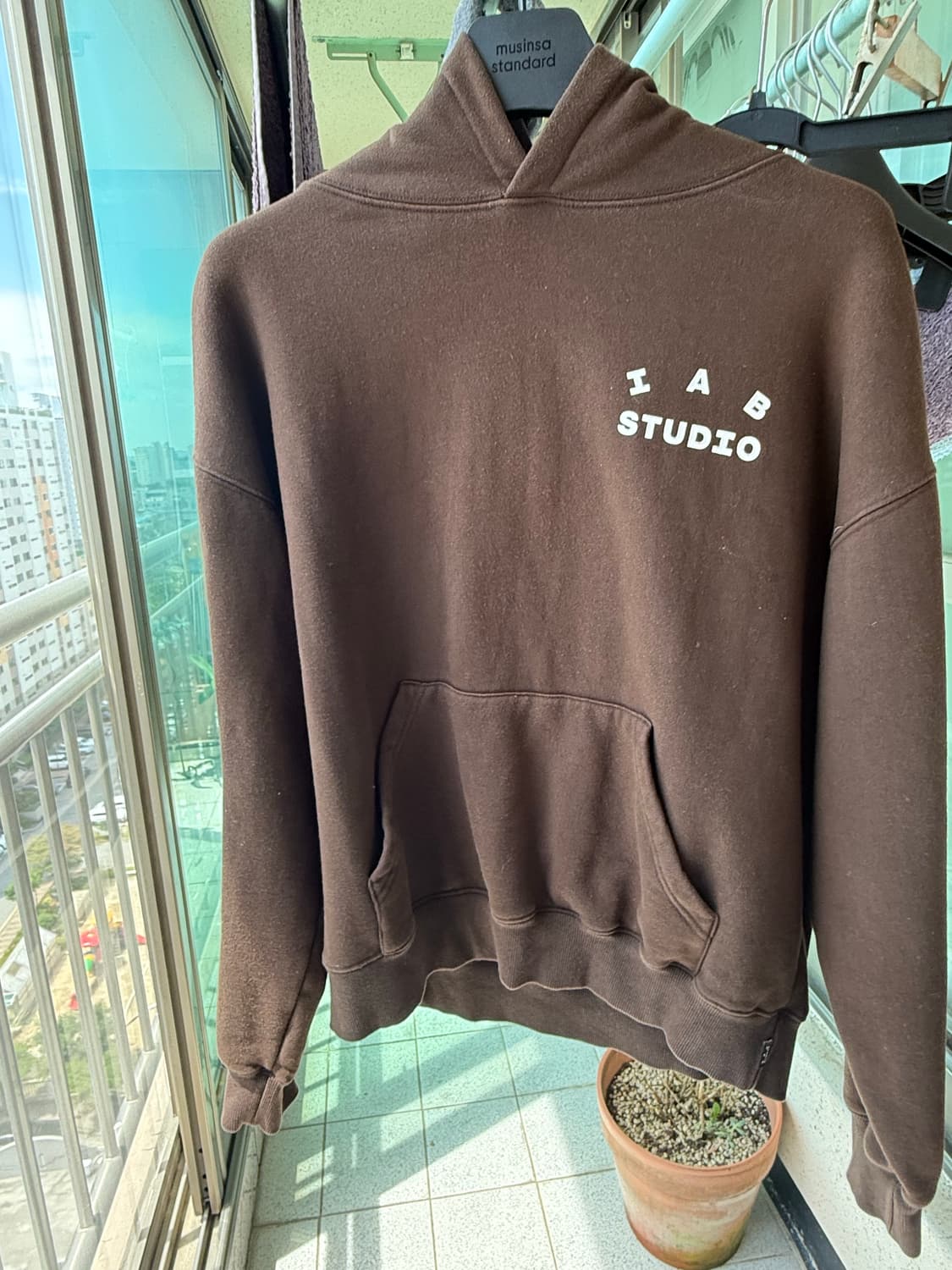 아이앱 후드 브라운 m 상품이미지1