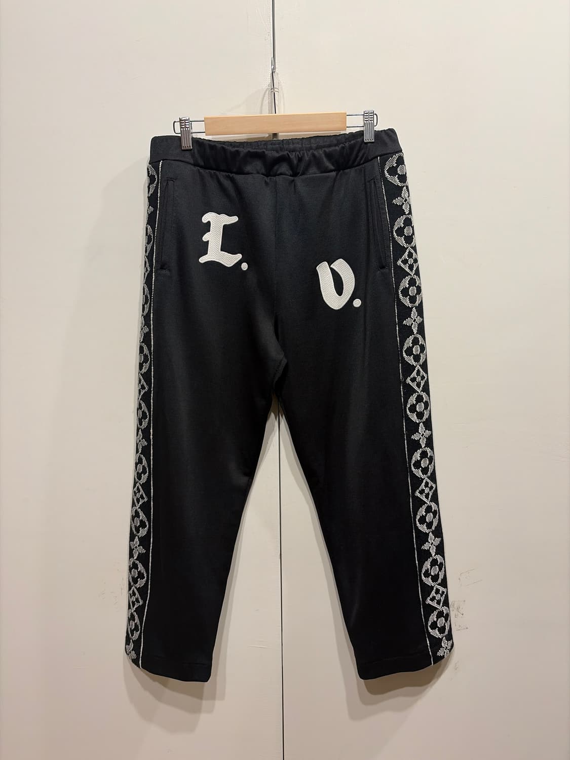 루이비통 LV 플라워 모노그램 트랙 자켓 셋업 상품이미지5